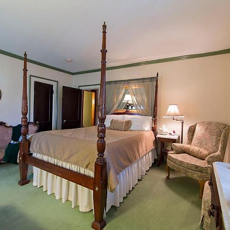 Rosewood Inn Corning Ngoại thất bức ảnh