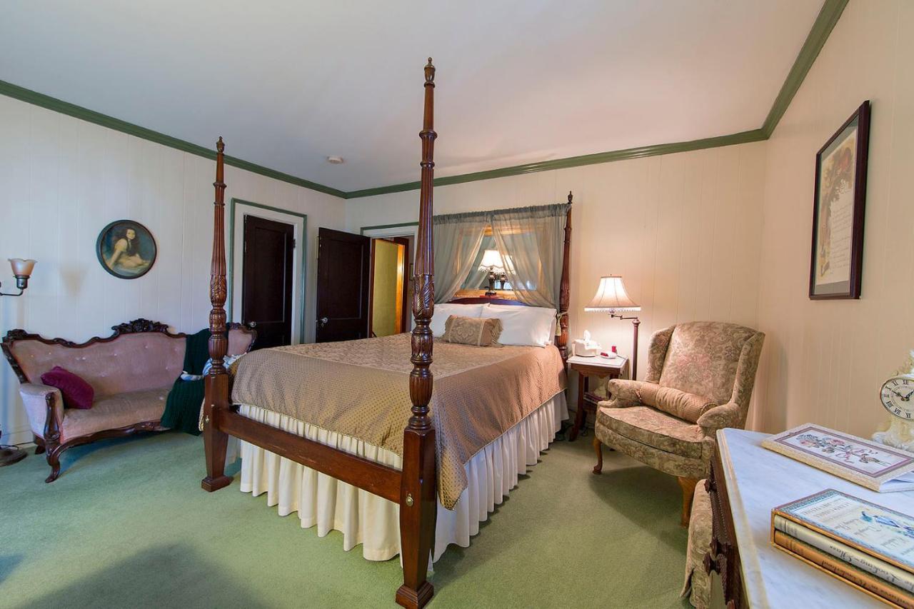 Rosewood Inn Corning Ngoại thất bức ảnh
